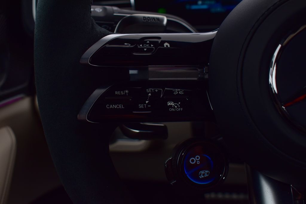 Thumbnail: 2026 Mercedes-Benz GLE - 17