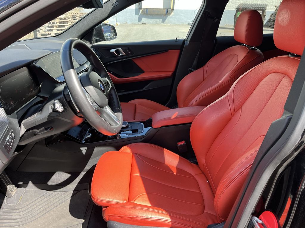 Thumbnail: 2024 BMW 2 Series - 11