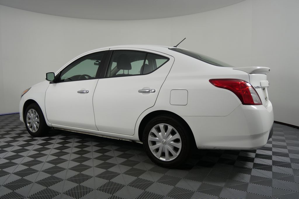 2018 Nissan Versa 1.6 SV 6