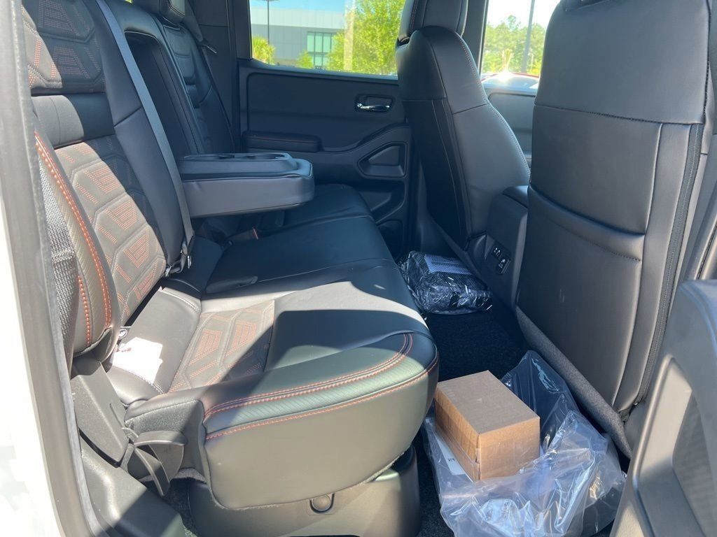 2025 Boulder Gray Pearl Nissan Frontier PRO-4X 4X4 Truck