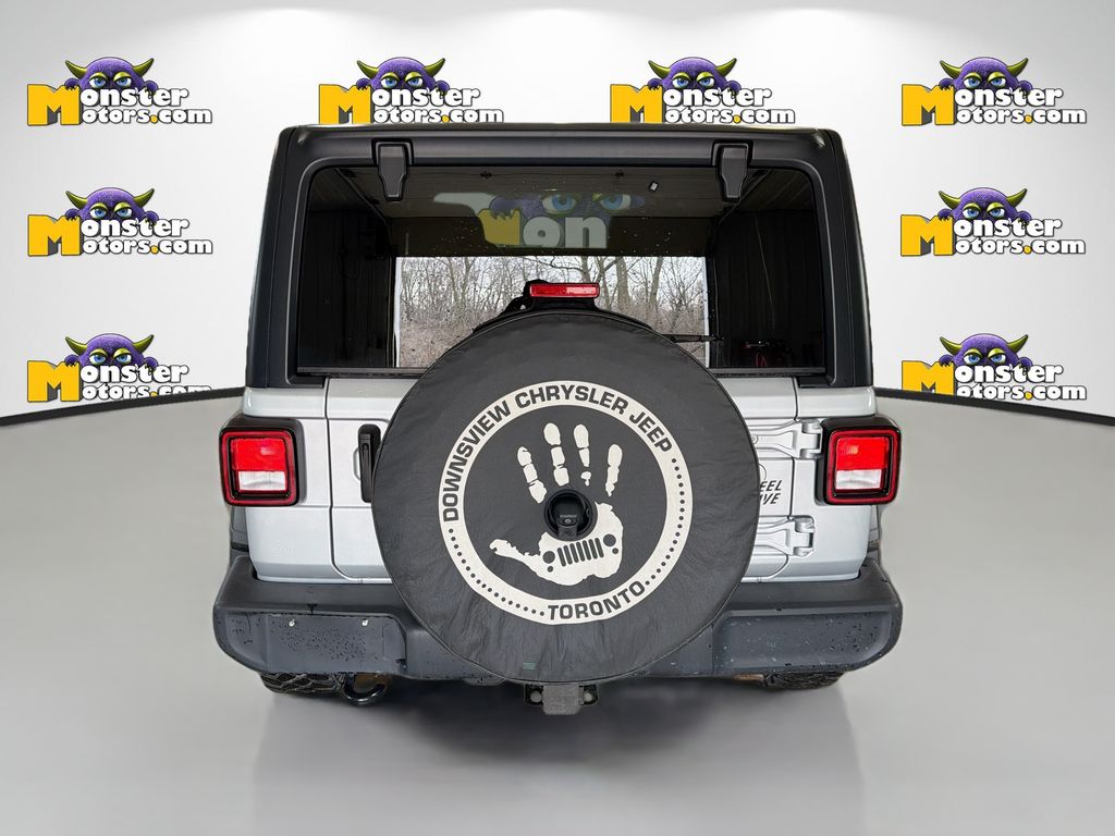 View vehicle photo 5