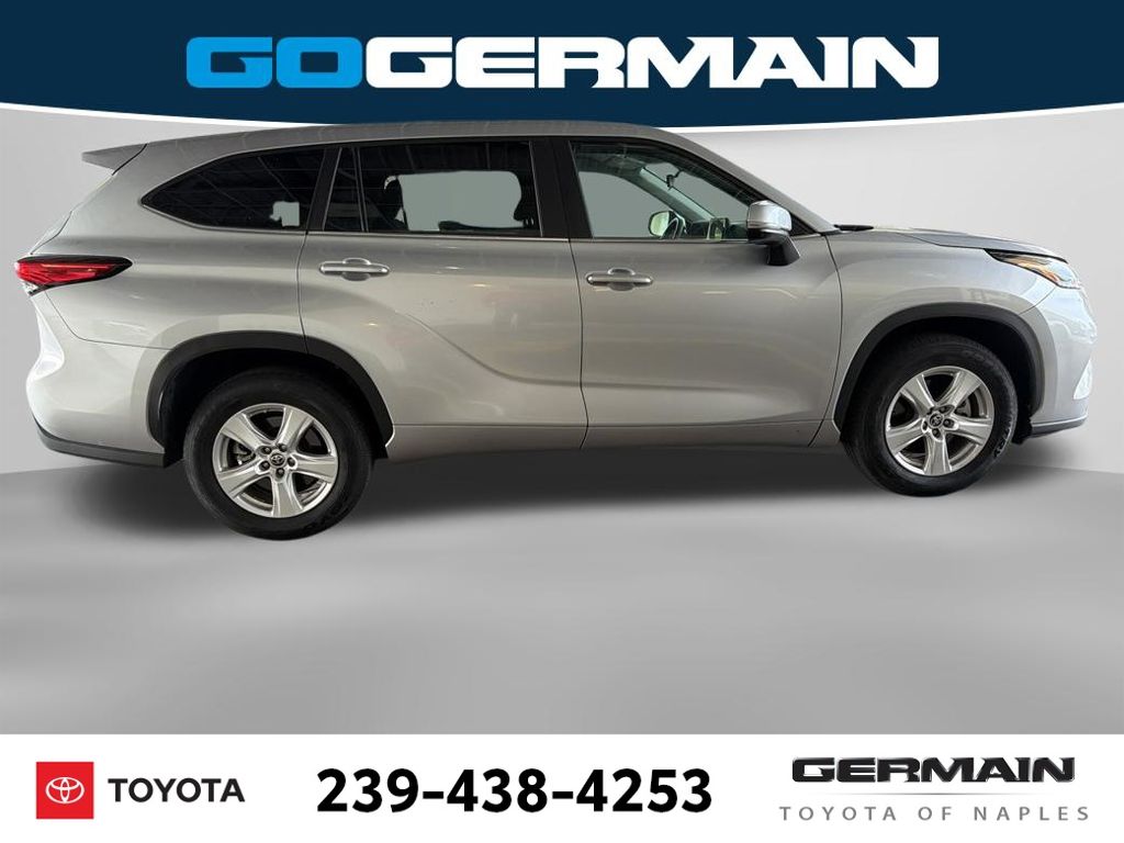 Used 2023 Silver Toyota LE image 10