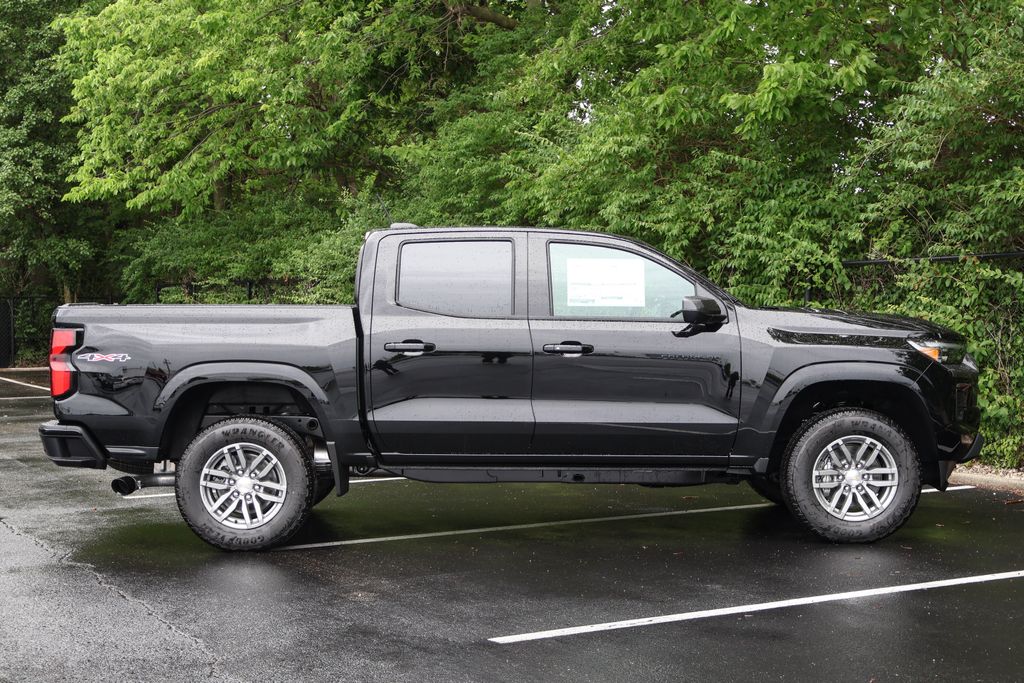 2024 Chevrolet Colorado LT 9