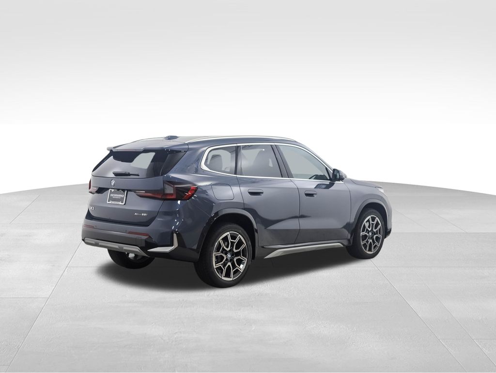 Thumbnail: 2026 BMW X1 - 5