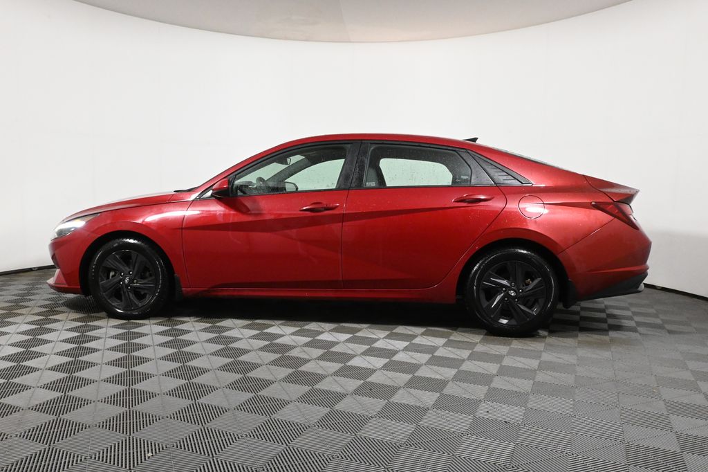 Thumbnail: 2021 Hyundai Elantra - 2