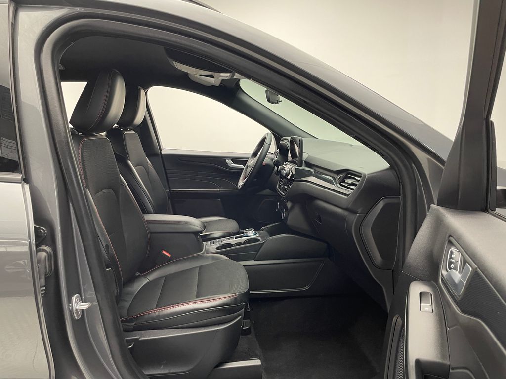 Thumbnail: 2025 Ford Escape - 17