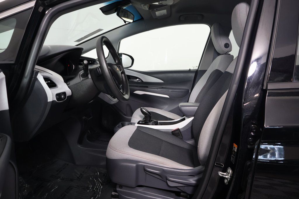 Thumbnail: 2018 Chevrolet Bolt EV - 10