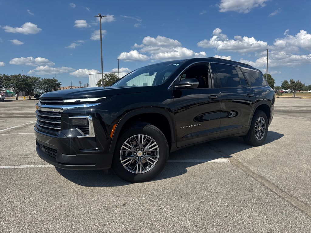 Mosaic Black Metallic 2026 Chevrolet Traverse SUV / Crossover Front-Wheel Drive 8-Speed Automatic