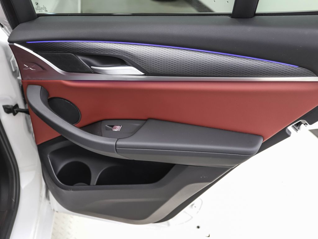 Thumbnail: 2022 BMW X3 - 23