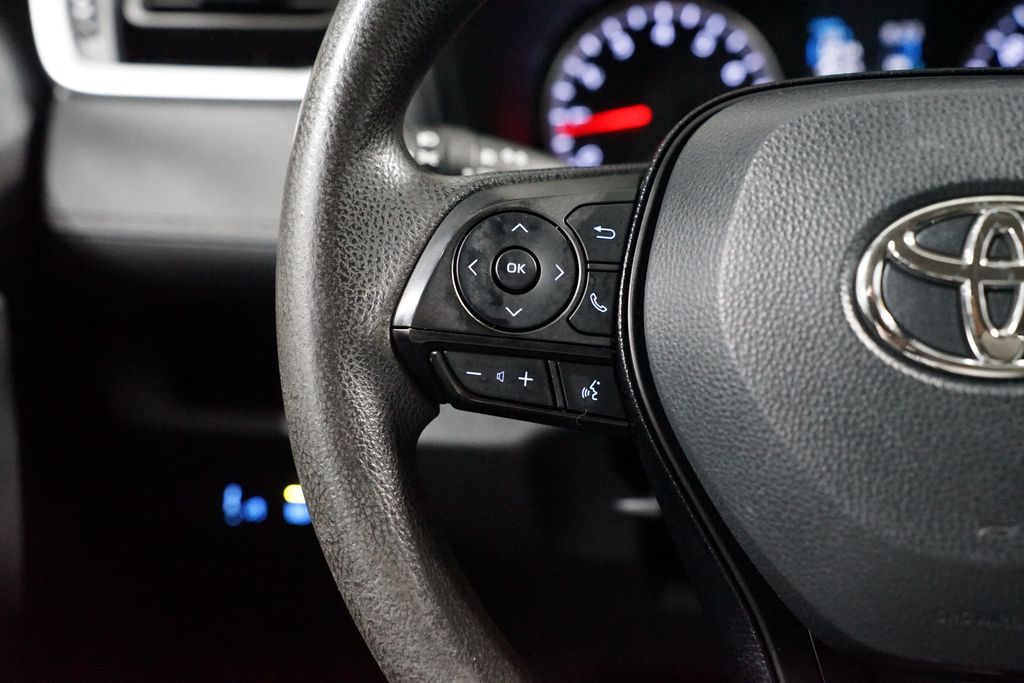 Thumbnail: 2021 Toyota RAV4 - 14