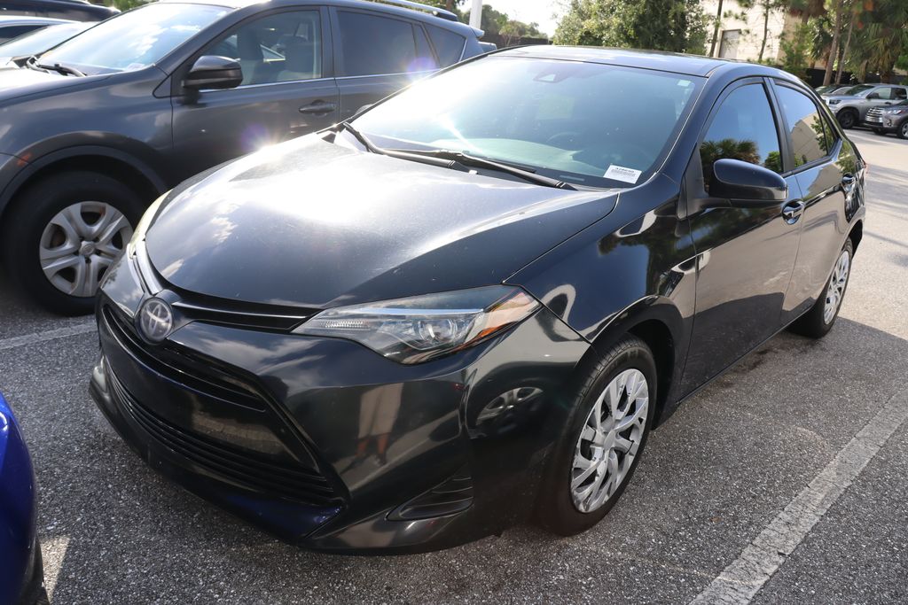 2022 Toyota Corolla LE 2