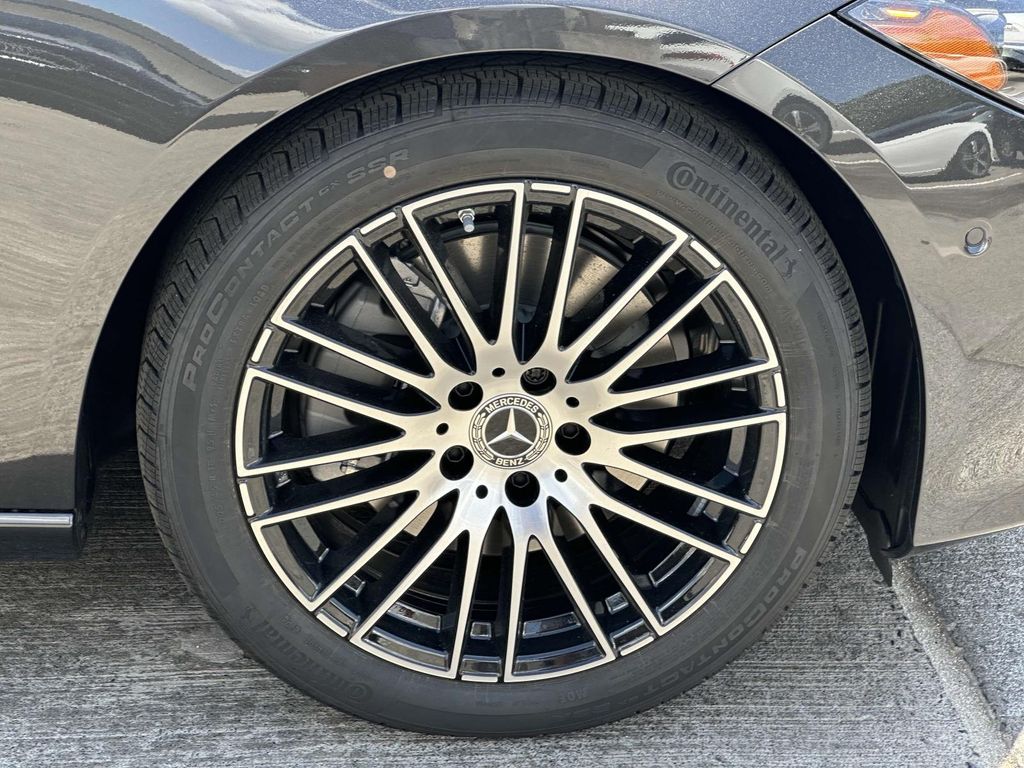 2025 Mercedes-Benz C-Class C 300 6