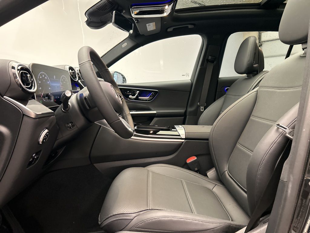 Thumbnail: 2026 Mercedes-Benz GLC - 12