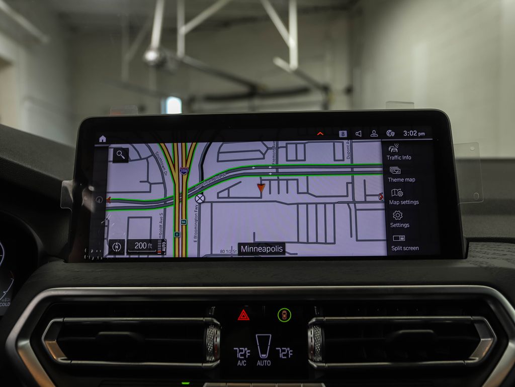 Thumbnail: 2025 BMW X4 - 15