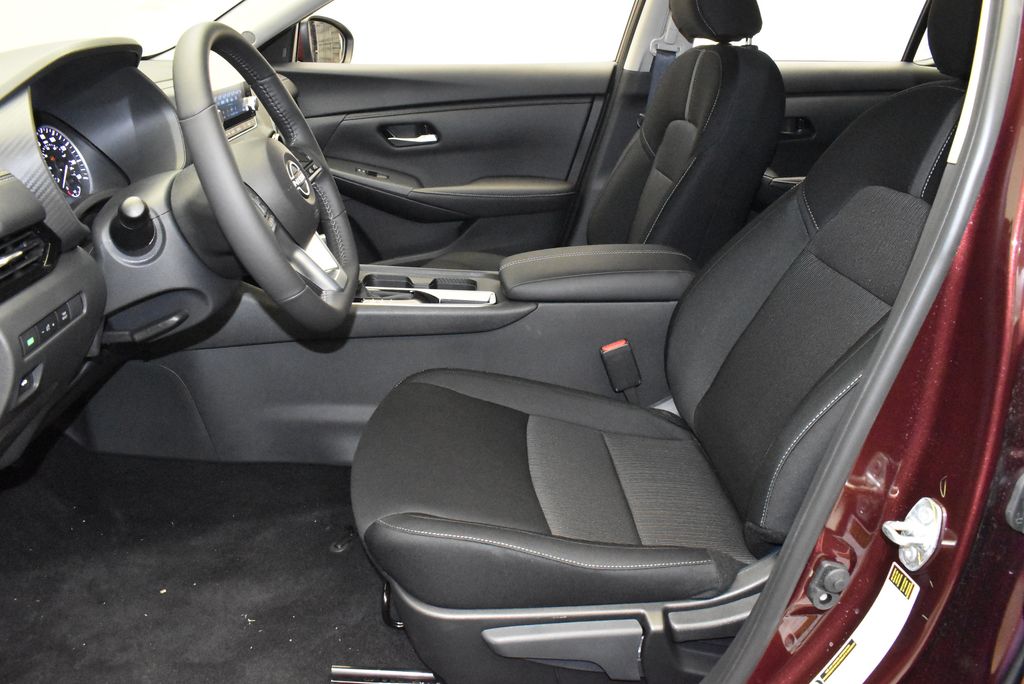 Thumbnail: 2025 Nissan Sentra - 11