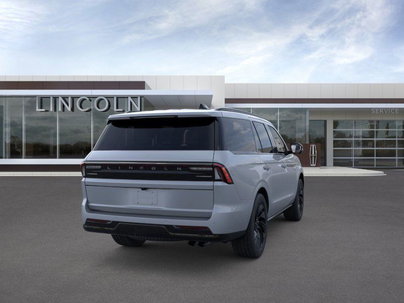 New 2025 Gray Mist Metallic Tri-Coat Lincoln Reserve image 8