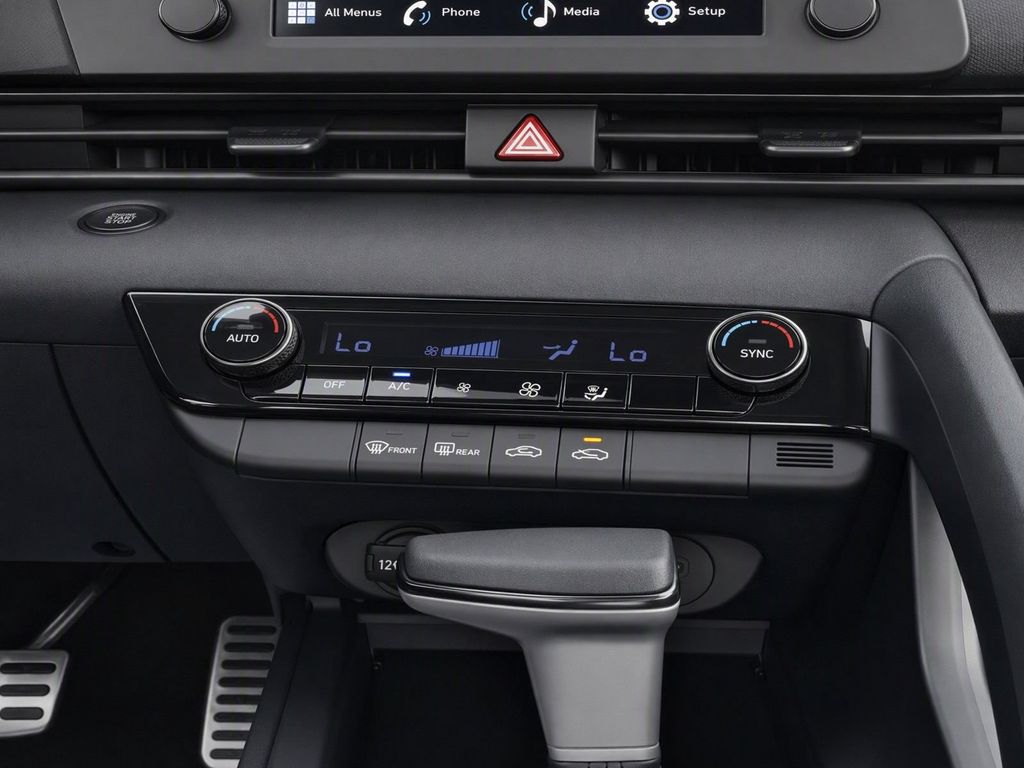Used 2025 Red Hyundai SEL Sport image 11