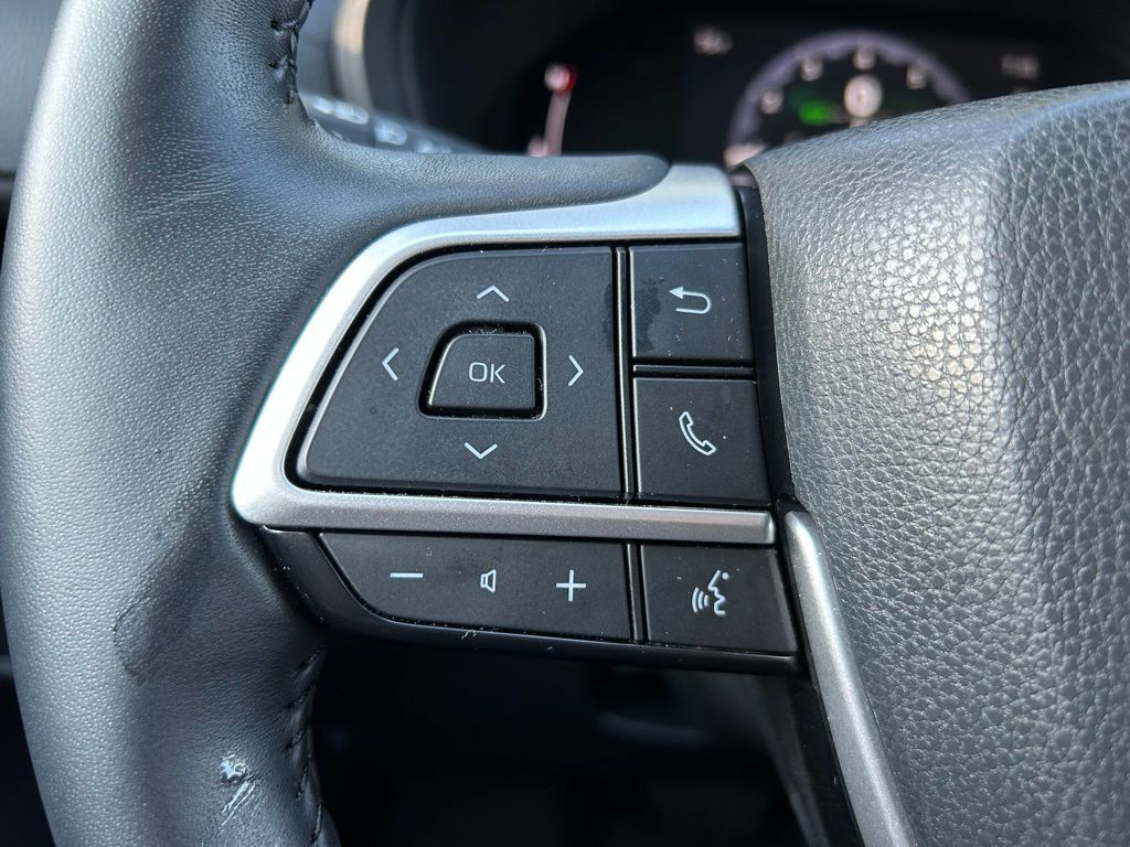 2024 Toyota Grand Highlander XLE 21