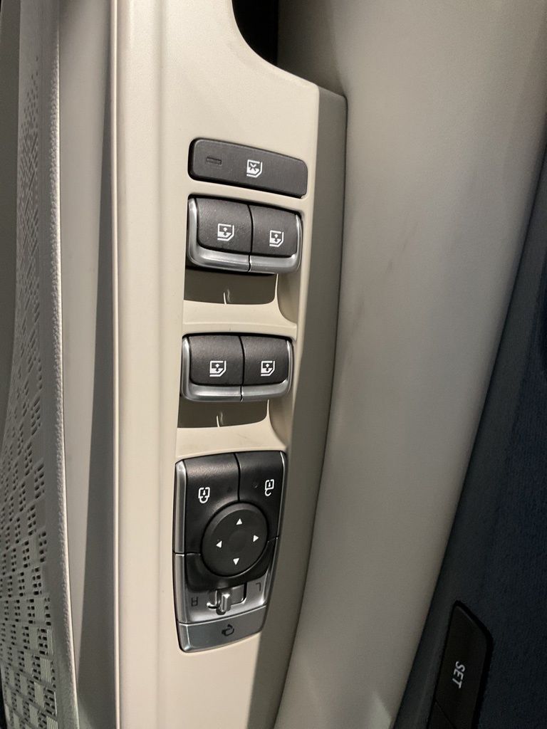 New 2026 Silver Kia EX image 9