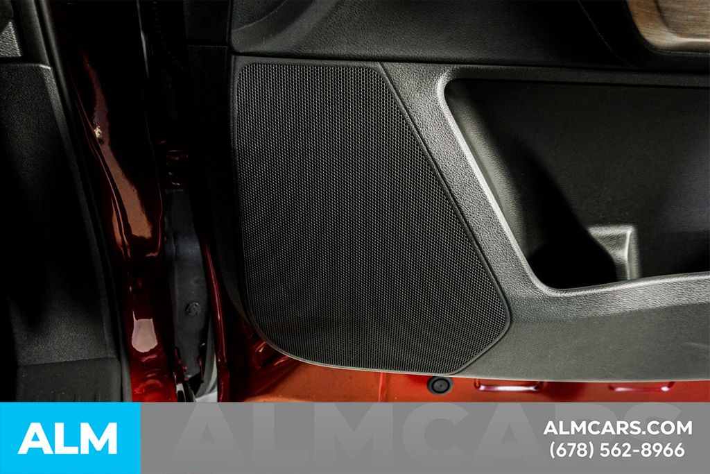 Used 2025 Red Nissan Platinum image 52