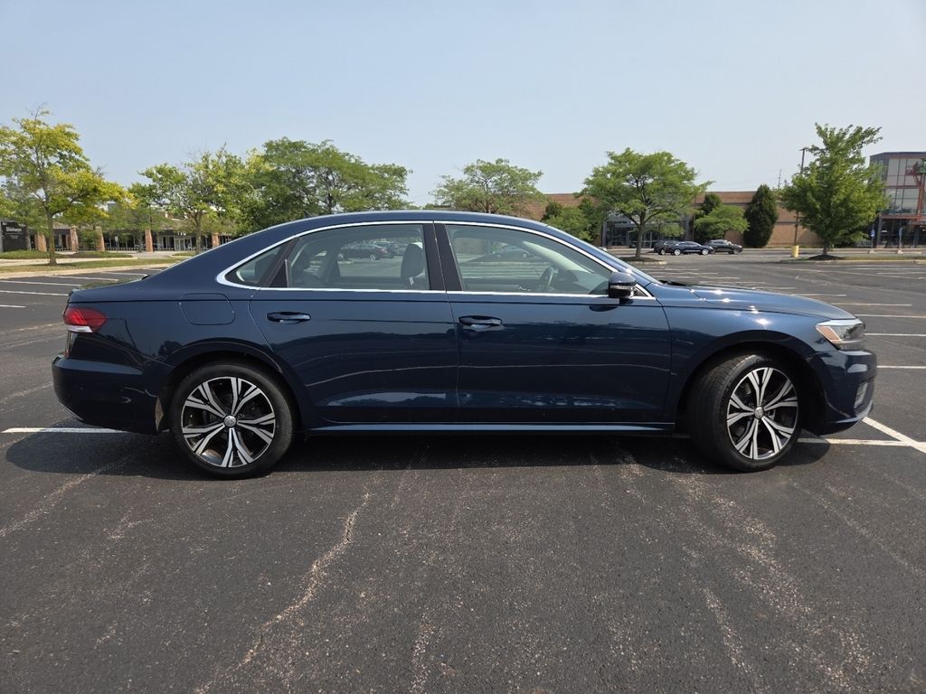 Used 2021 Blue Volkswagen 2.0T SE image 19