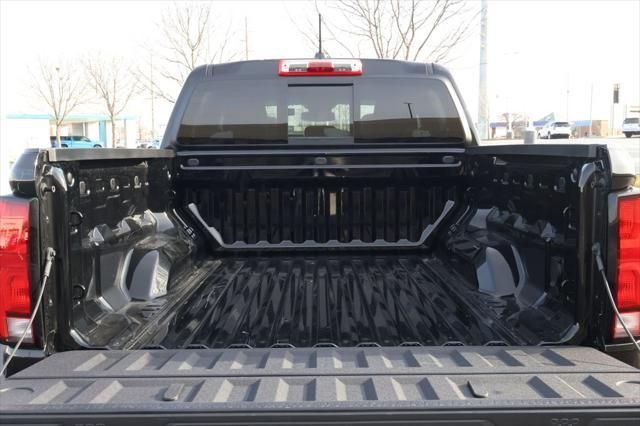 Thumbnail: 2026 Chevrolet Colorado - 13