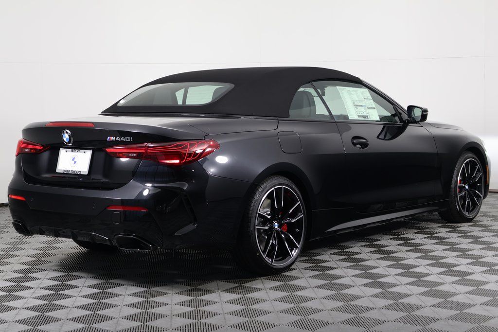 Thumbnail: 2026 BMW 4 Series - 2