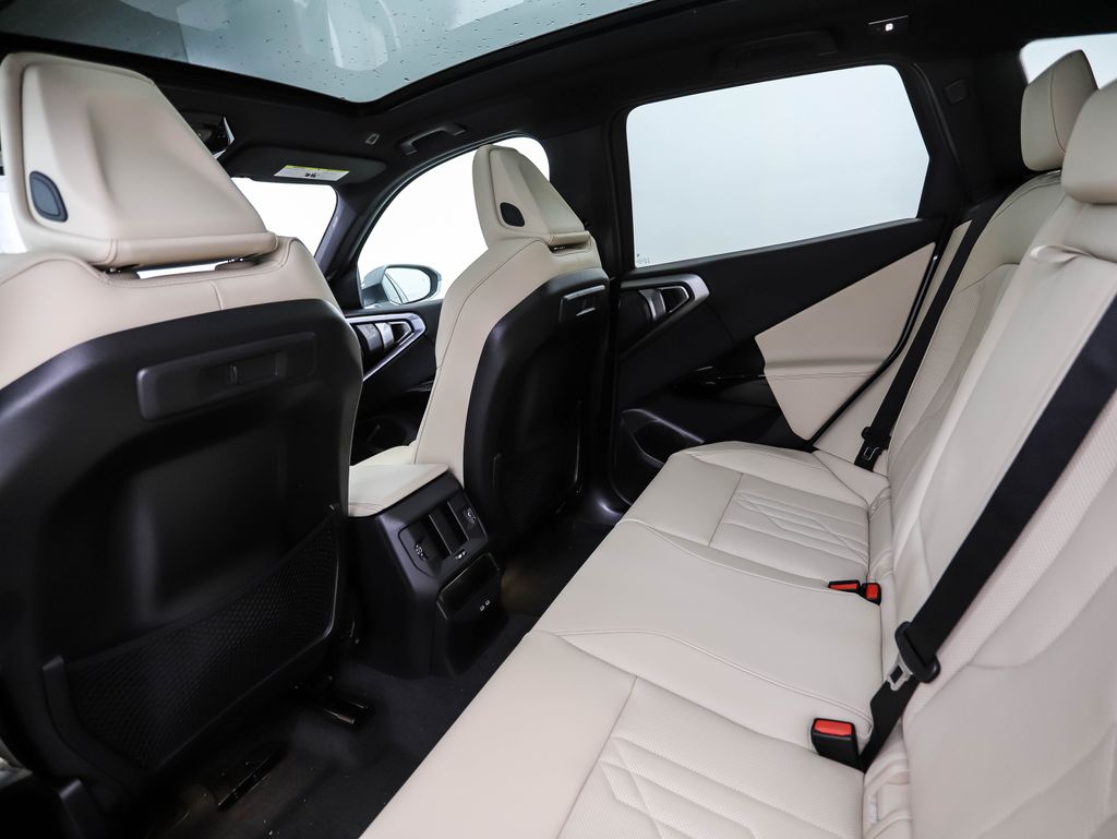 Thumbnail: 2026 BMW X3 - 21