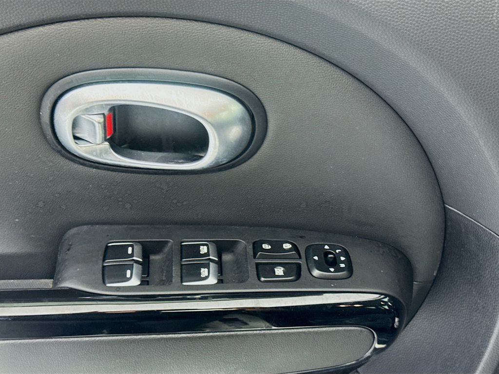 Used Car 2019 Kia Soul  Plus For Sale Under $15,000 In Austin, Texas