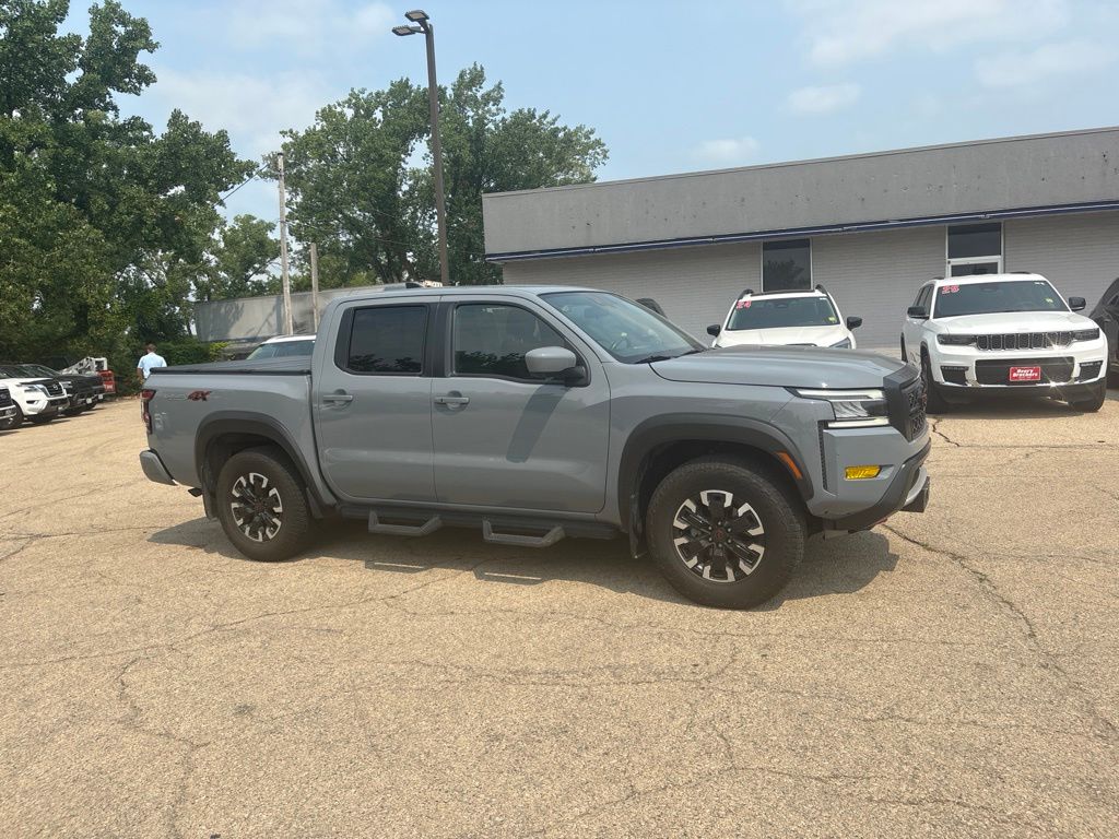 Boulder Gray Pearl 2024 Nissan Frontier Pickup Truck Four-Wheel Drive 9-Speed Automatic Overdrive