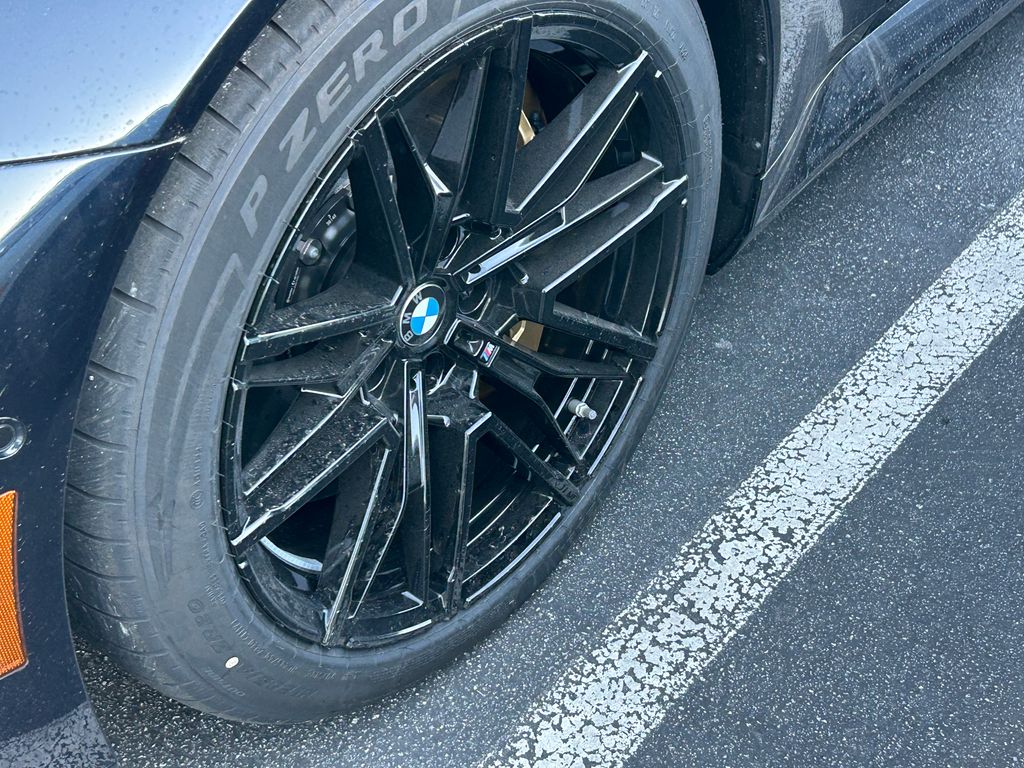 Thumbnail: 2026 BMW M5 - 3