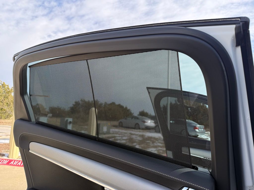 Thumbnail: 2020 Volvo S90 - 25