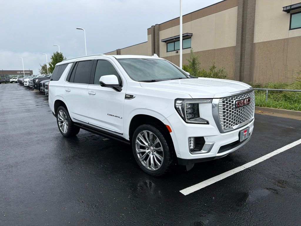 Summit White 2023 GMC Yukon SUV / Crossover Four-Wheel Drive 