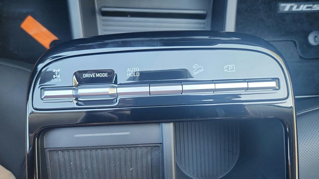 2025 Hyundai Tucson Hybrid