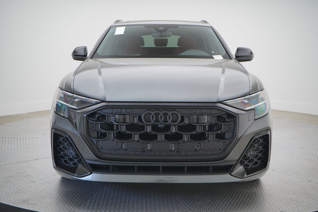 2025 Audi SQ8  6