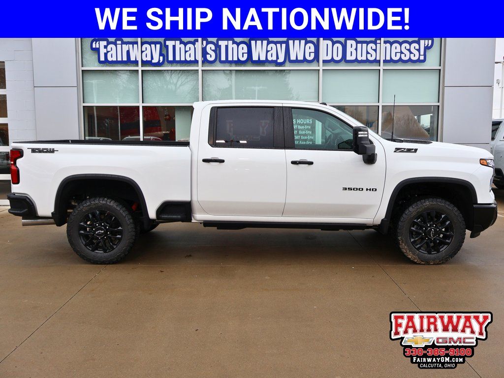 Summit White 2026 Chevrolet Silverado 3500HD Pickup Truck Four-Wheel Drive Automatic
