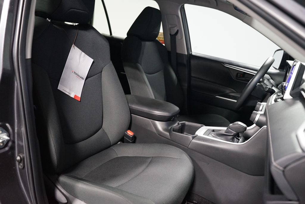 Thumbnail: 2024 Toyota RAV4 - 26