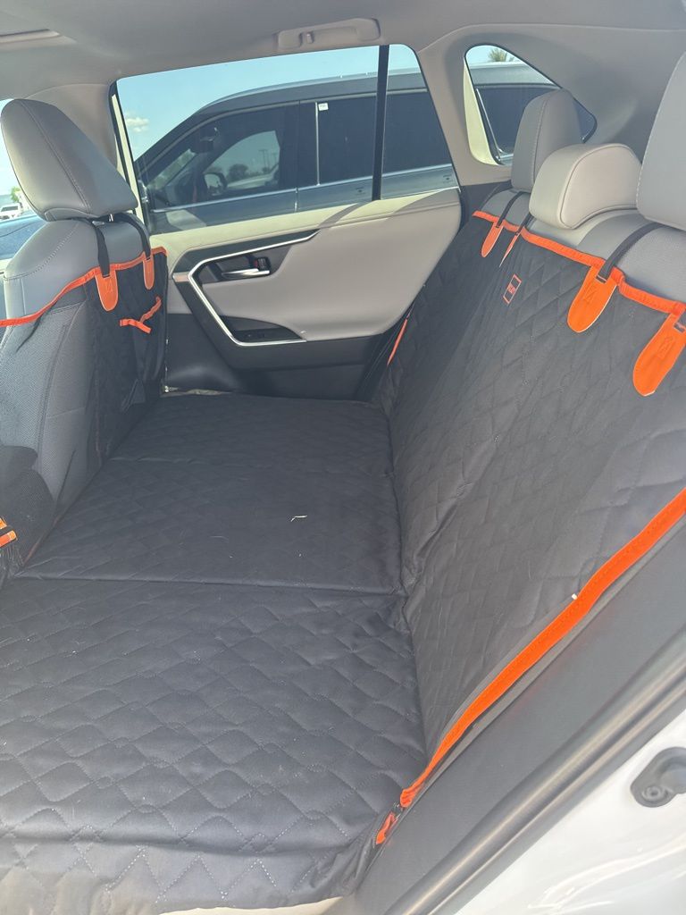 2023 Toyota RAV4 Limited 8