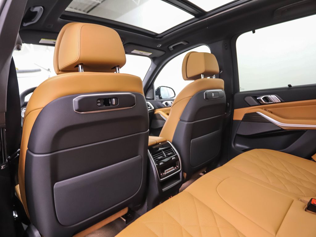 Thumbnail: 2026 BMW X5 - 20