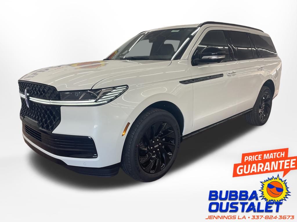 Star White Metallic Tri-Coat 2026 Lincoln Navigator Reserve 4WD SUV / Crossover Four-Wheel Drive Automatic