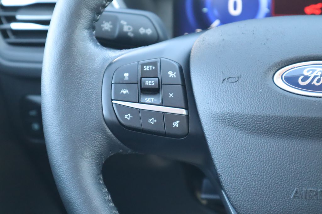 Thumbnail: 2020 Ford Escape - 11