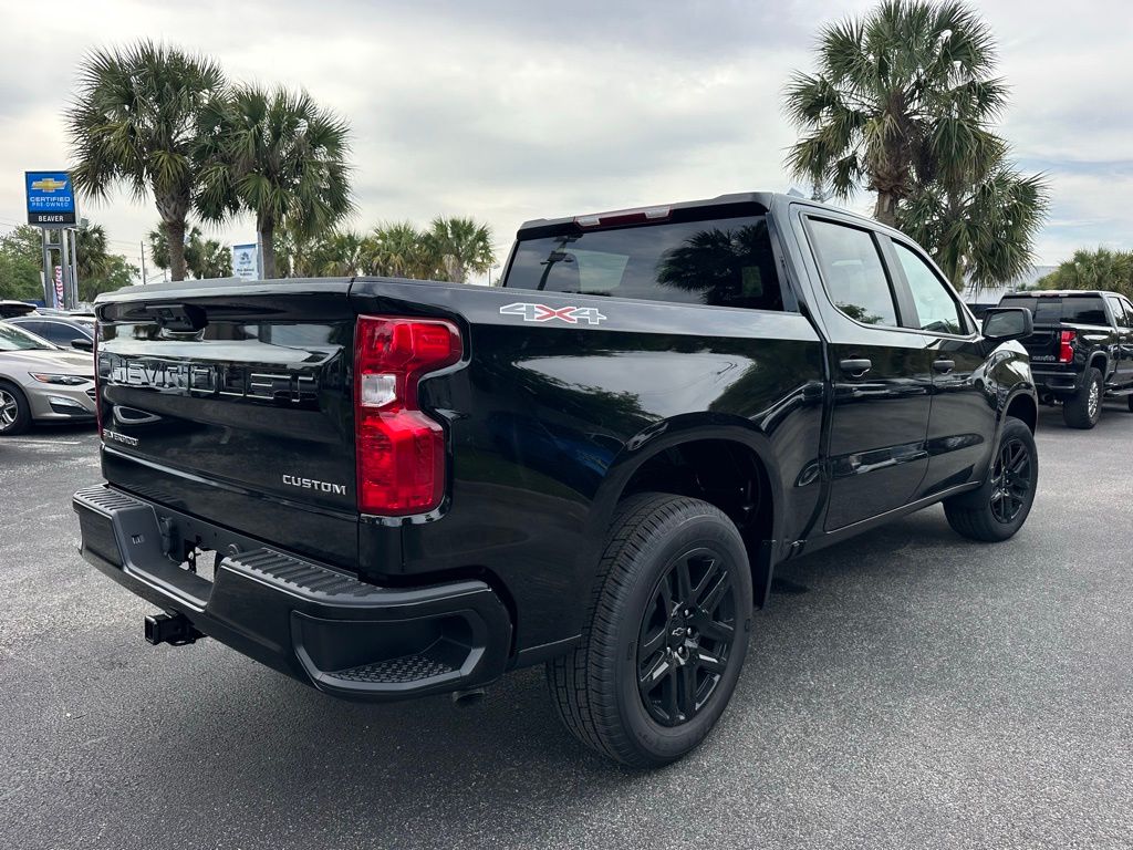 2024 Chevrolet Silverado 1500 Custom 8