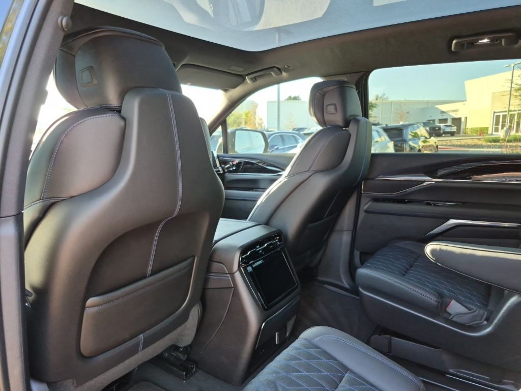 Used Car 2025 Cadillac Escalade Iq  Sport 1 For Sale Under $120,000 In Austin, Texas