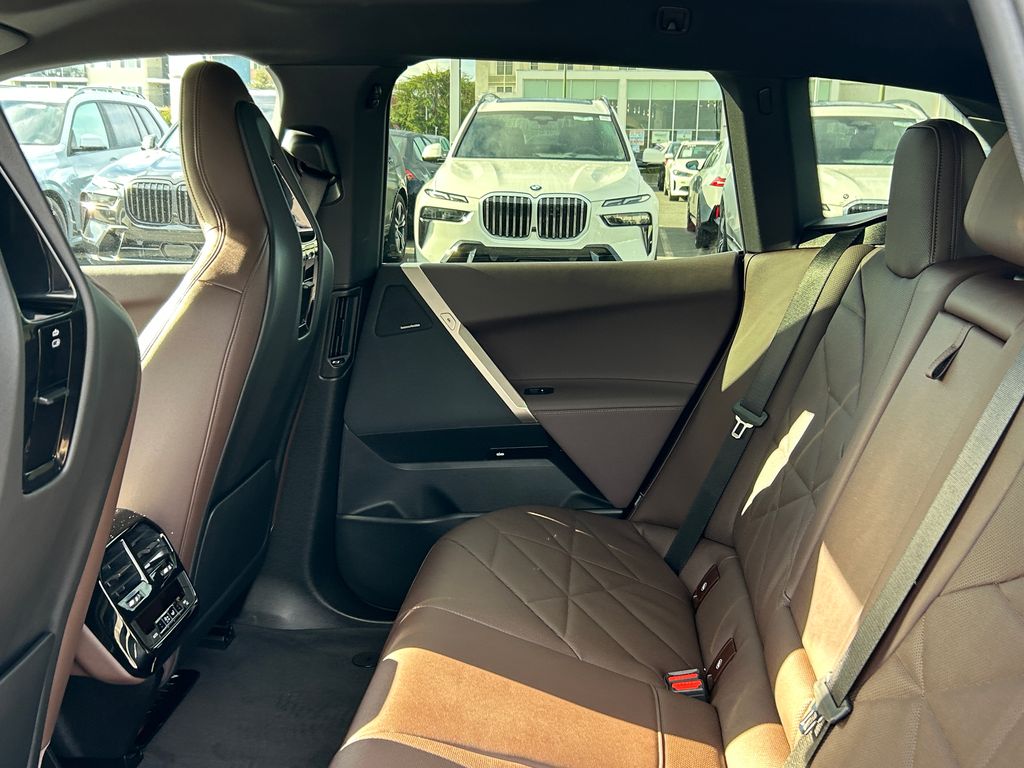 Thumbnail: 2025 BMW iX - 31