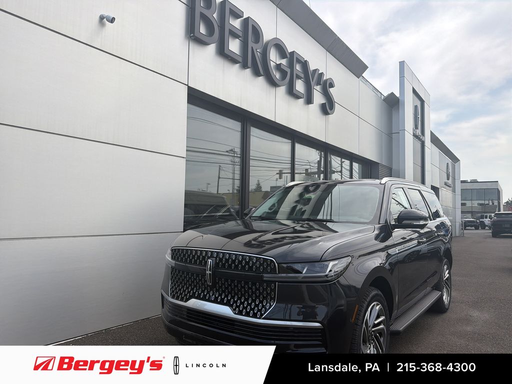 Starlight Gray Premium Colorant 2027 Lincoln Navigator SUV / Crossover Four-Wheel Drive Automatic