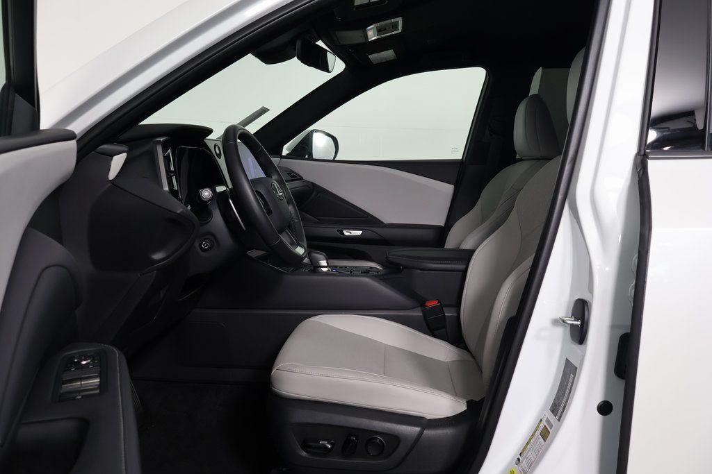 Thumbnail: 2025 Lexus TX - 10