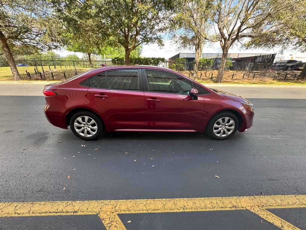 2022 Toyota Corolla LE 6