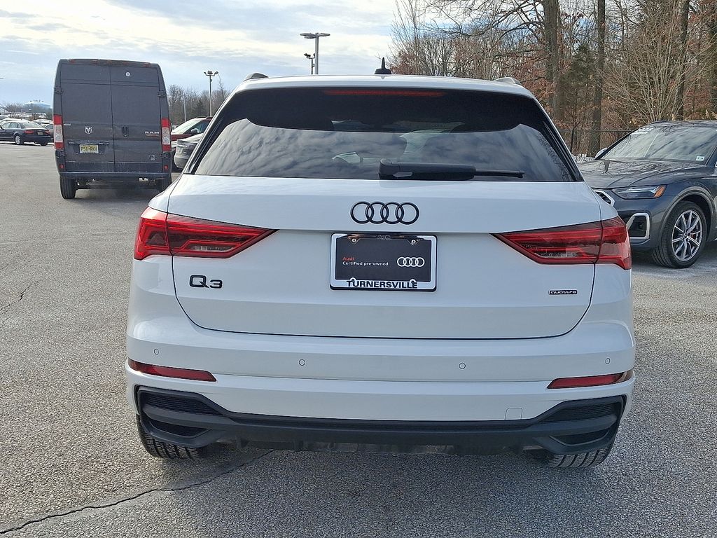 Thumbnail: 2025 Audi Q3 - 5