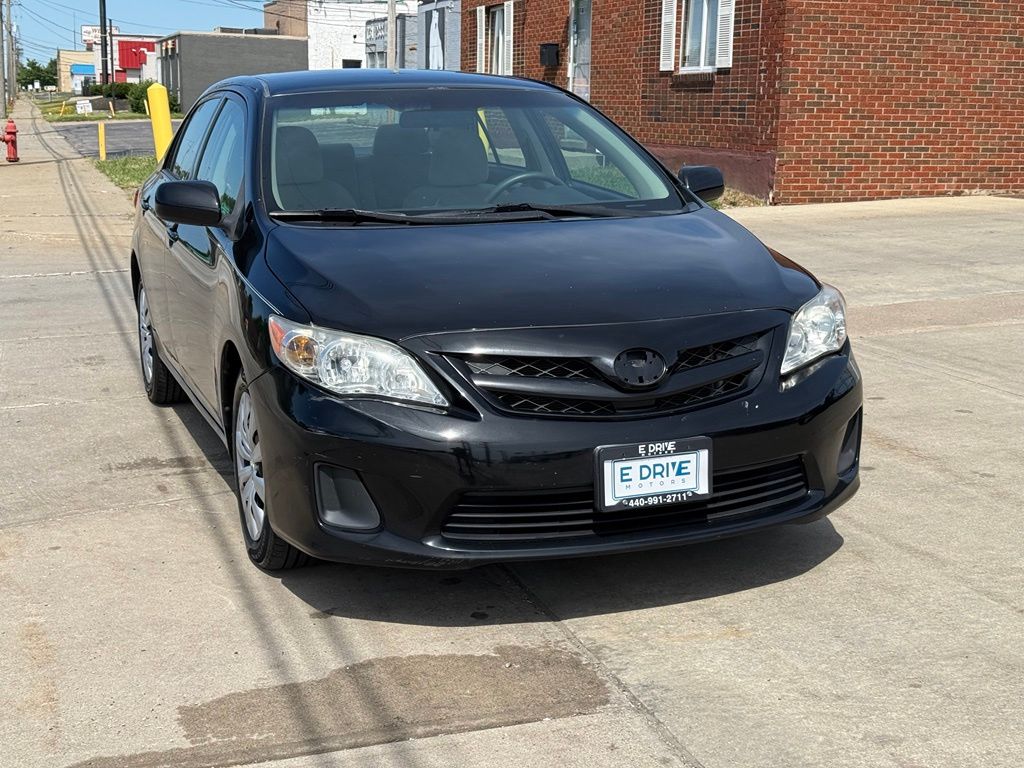 2012 Toyota Corolla LE - Image 3