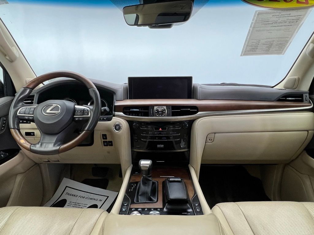 Thumbnail: 2016 Lexus LX - 6